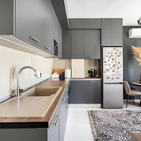 Elegant, Modern & Spacious Apartment In Thessaloniki With Balcony מראה חיצוני תמונה