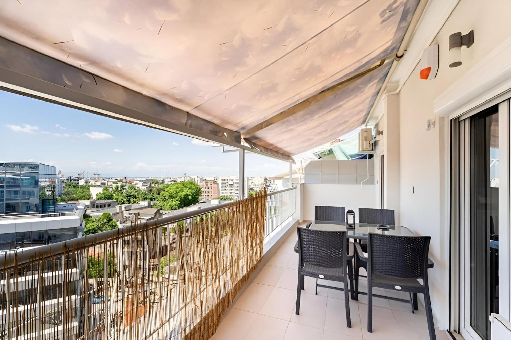 Elegant, Modern & Spacious Apartment In Thessaloniki With Balcony מראה חיצוני תמונה